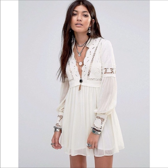 Free People Dresses & Skirts - Free People crochet embroidered dress